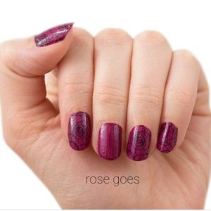 Color Street Rose Goes 5/$49 nail strips NEW